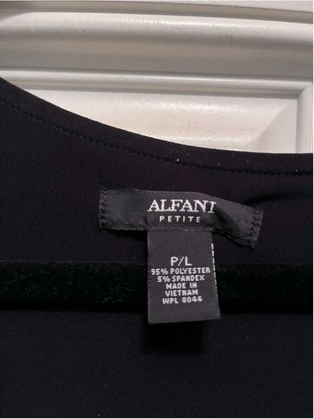 EUC ALFANI Black Petite Jumpsuit LP - Picture 8 of 8